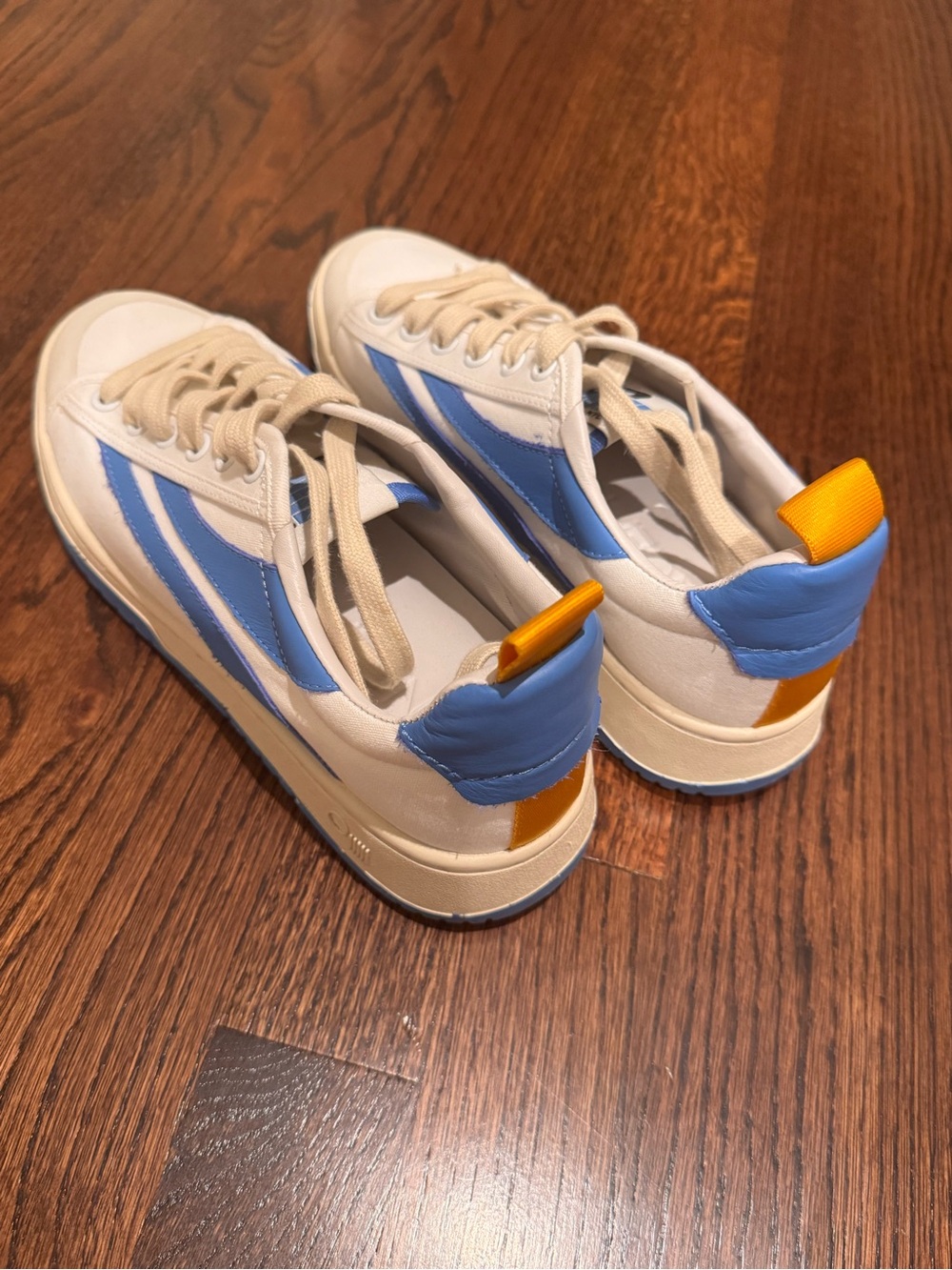 Casual Low-Top Sneakers in Light Blue, Cream and Orange Heel Tab